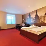 Hotel Palac 3*