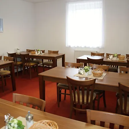 Palác Hotel 3*