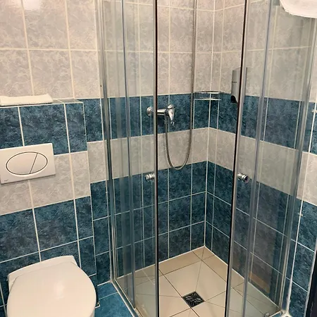 Palac 3*
